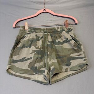 NOBO Womens Camo Shorts Size S Green Soft Comfy Lounge Gym Streetwear Hiking